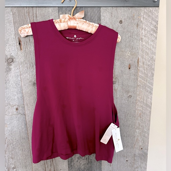 Spiritual Gangster Seamless Tank - Picture 1 of 5